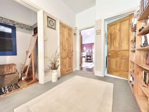 Photo 33- click for photo gallery